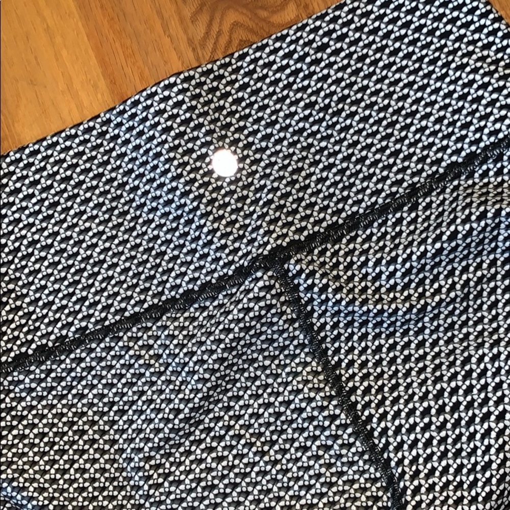 NWOT Lululemon Patterned Leggings